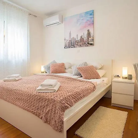 Lovely Villa In Labin With Swimming Pool Vila *