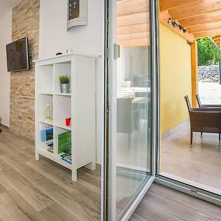 Lovely Villa In Labin With Swimming Pool Vila